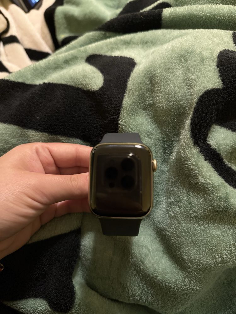 Apple watch series 6