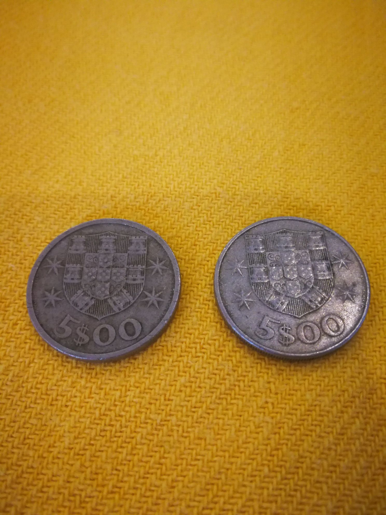 Moedas de 5 escudos