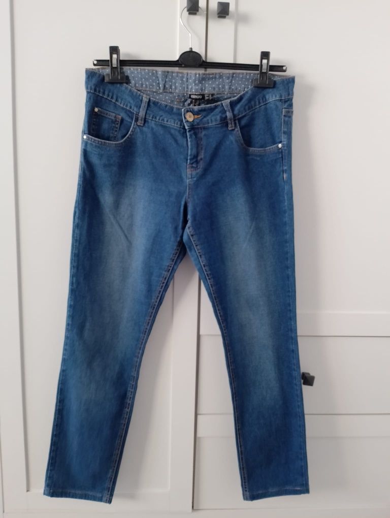 Nowe jeansy damskie 42/44