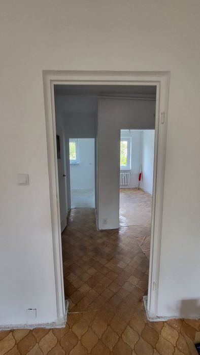 Mieszkanie w bloku pierwsze piętro 3 pokoje