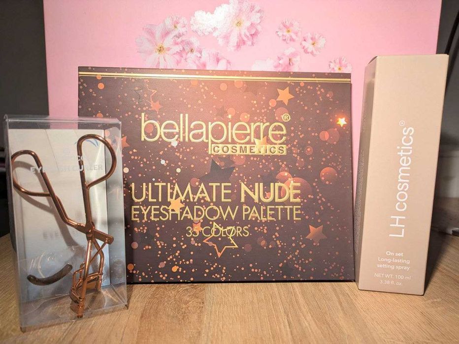 Zestaw kosmetyków do makijażu