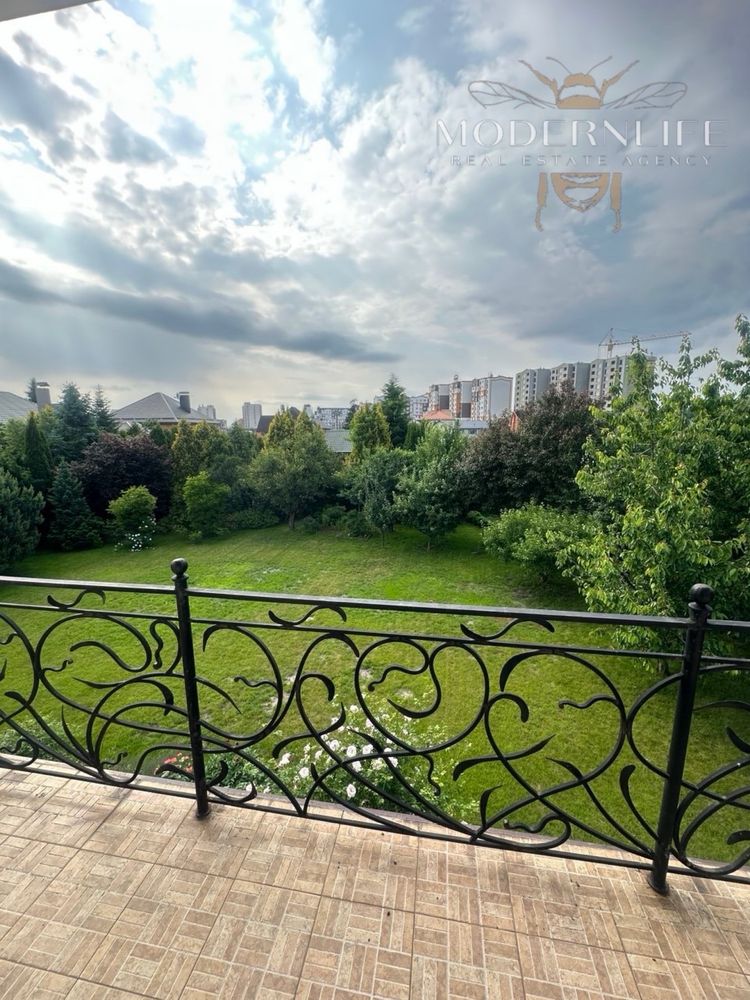 Продаж будинку 290 м² в с. Гатне