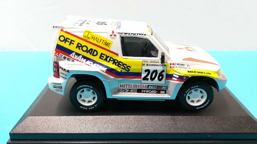 Mitsubishi Pajero 4x4 #206: Vencedor Rali Dakar 1998 - Altaya 1/43