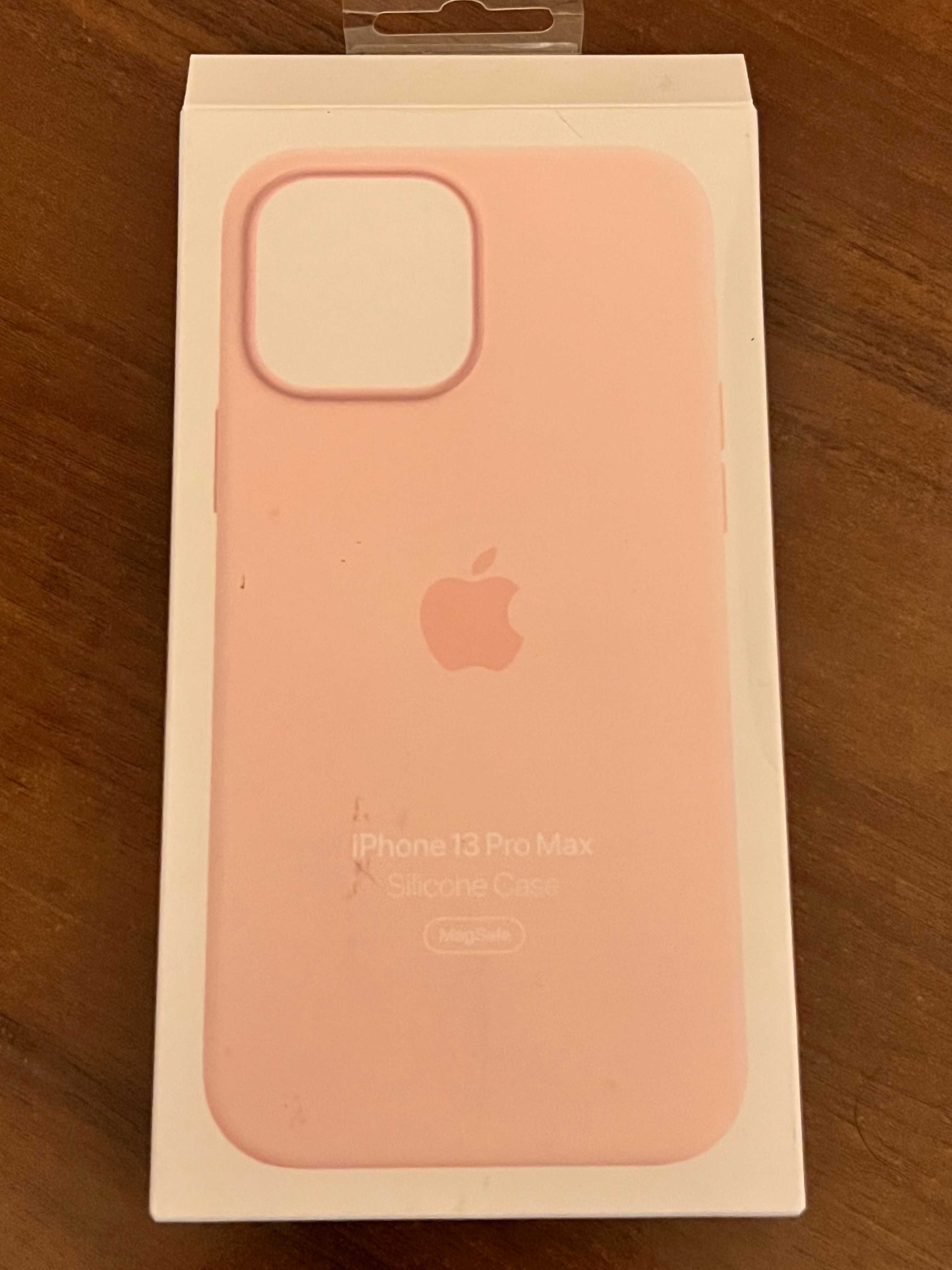 Продам оригинальный чехол на Iphone 13 Pro Max