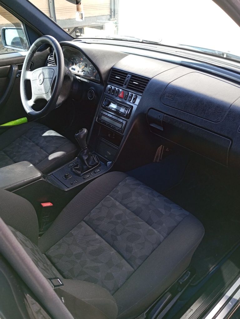 Mercedes c250 w202