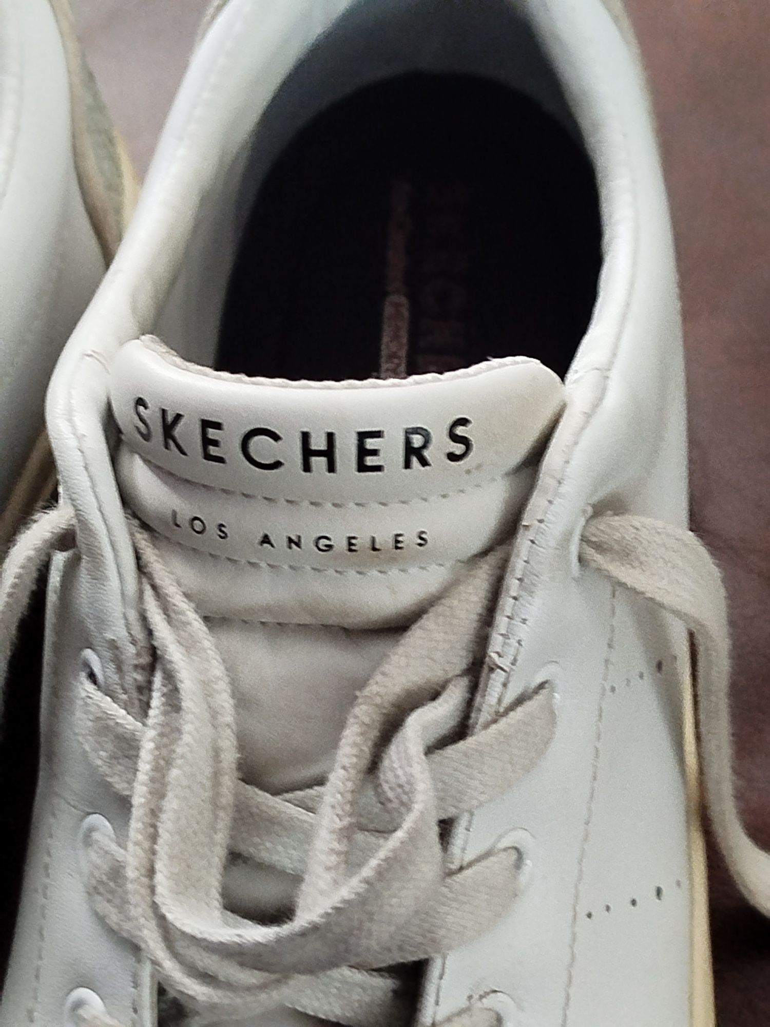 Buty  Skechers białe damskie 39
