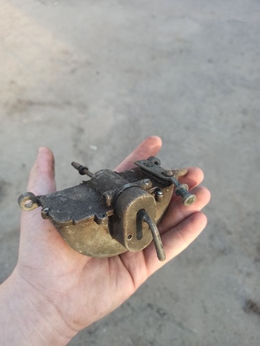 Двигун газ-69 та запчастини