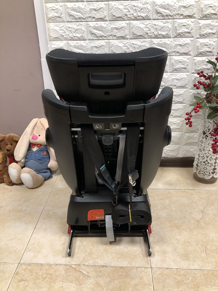 Автокрісло Britax Romer ADVANSAFIX IV R Група 1/2/3 (9-36кг) брітакс