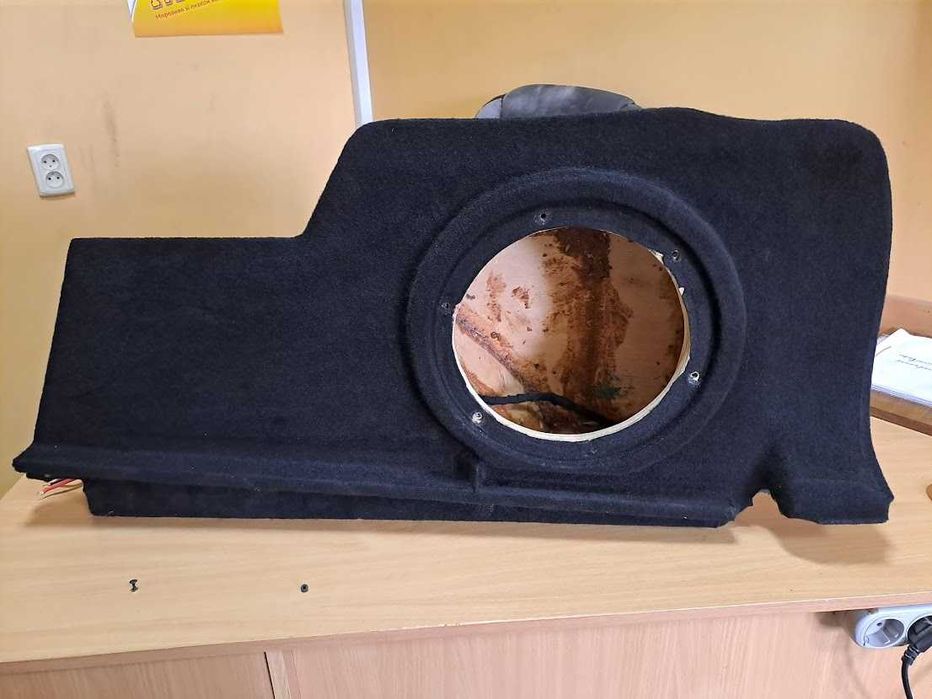 Короб стелс для сабвуфера Renault Megane 4