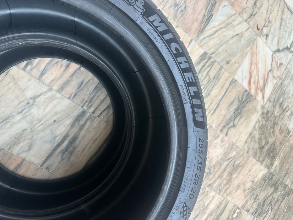 Pneus Michelin 295/34 R20