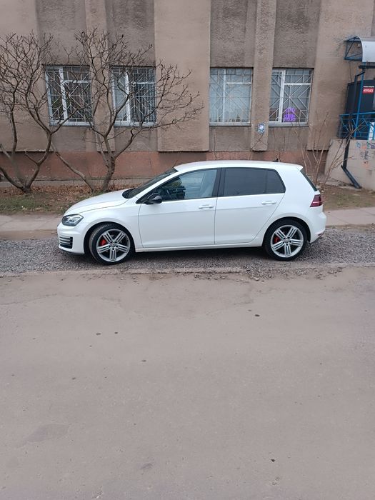 Volkswagen Golf 7 1.8 tsi