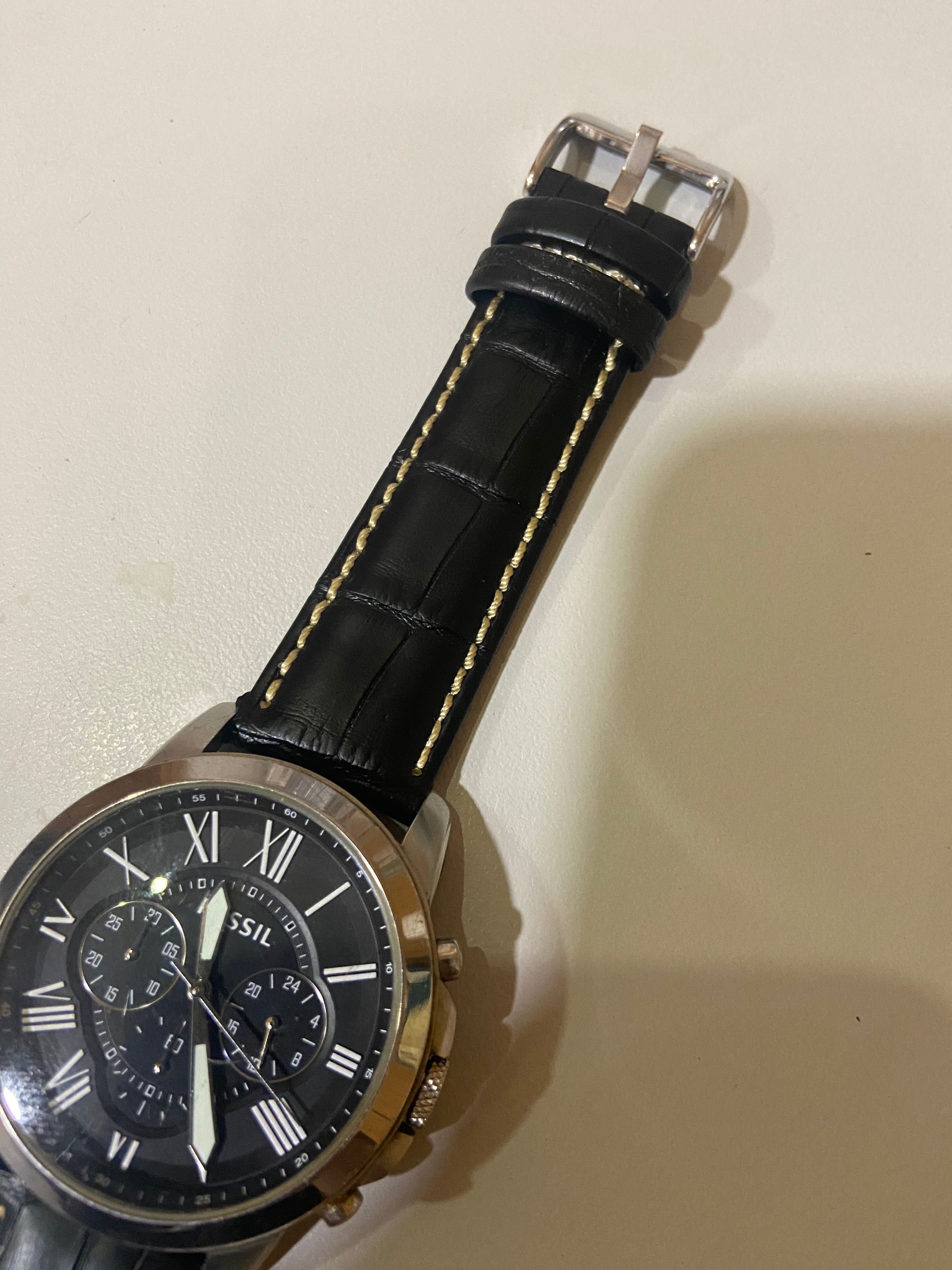 Relogio preto Fóssil
