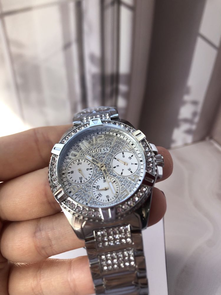 Жіночий годинник Guess w1156L1