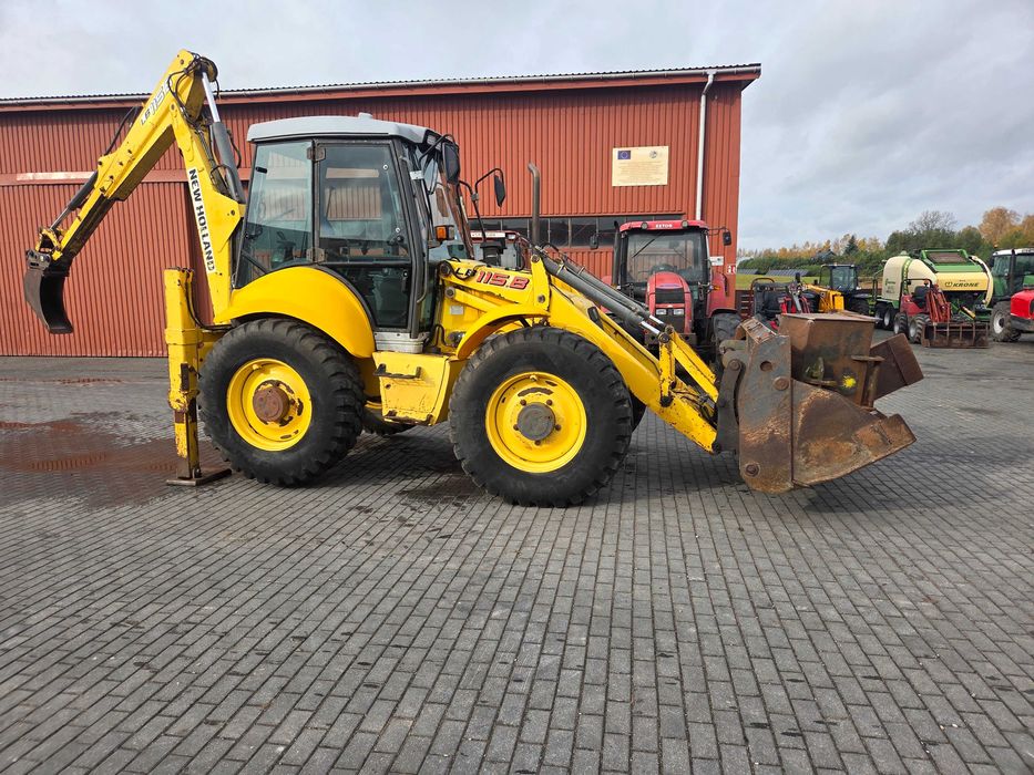 Import New Holland LB 115