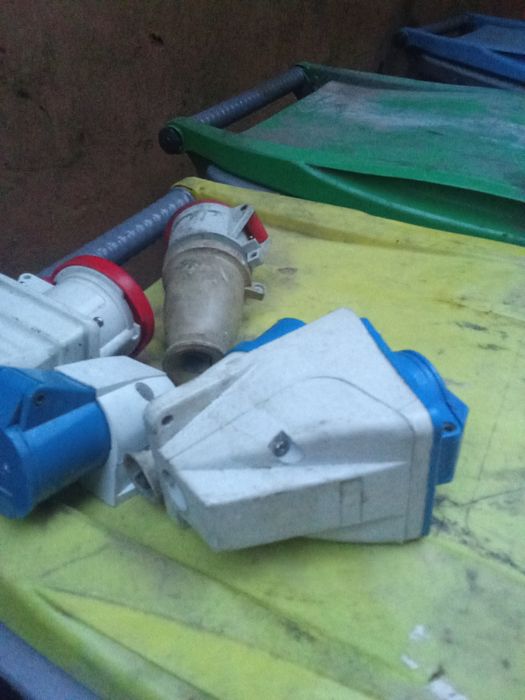 Vendo estas 5 fichas monofásicas e tra 2€ cada ifica uma s a 150€ cada