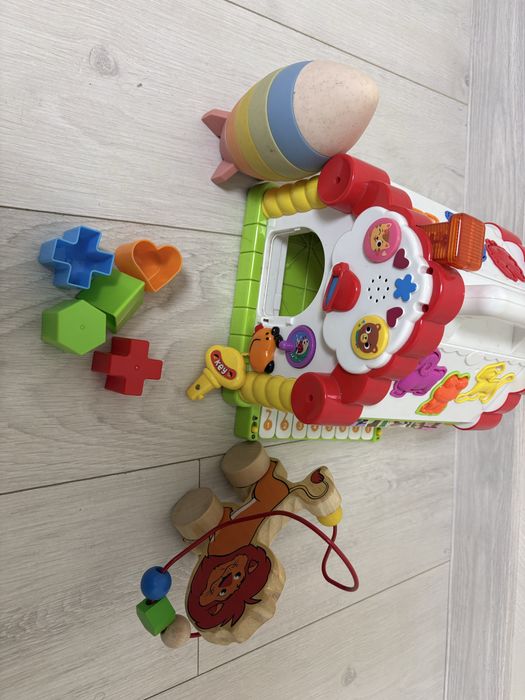 Лот іграшок лот игрушек піраміда лев каталка будинок сортер