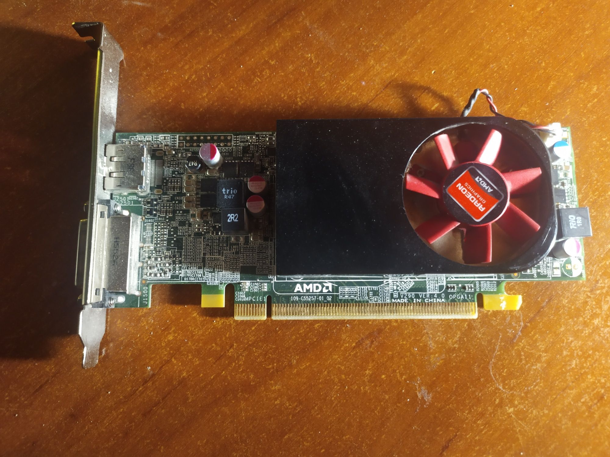 Продам видеокарту R7 250 2 GB