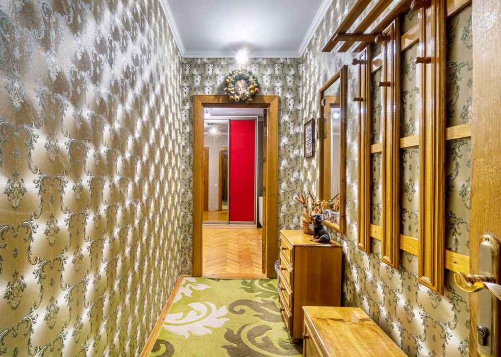 Пропоную для купівлі 3 кімнатну квартиру на вул.Леонтовича