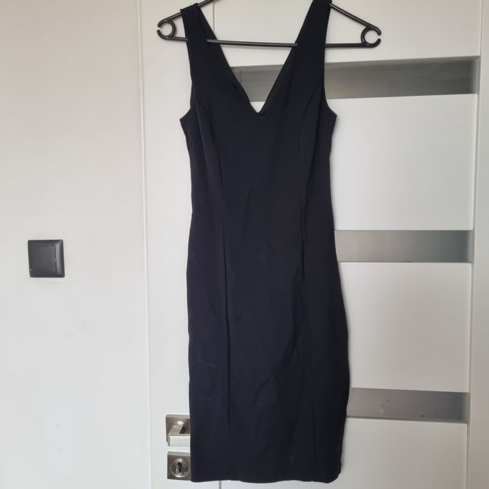 Mała czarna sukienka xs