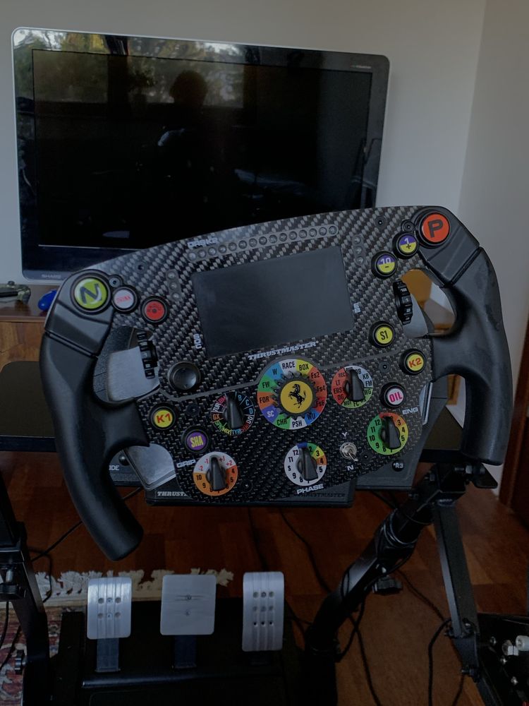 Zestaw kierownicy thrustmaster t300rs