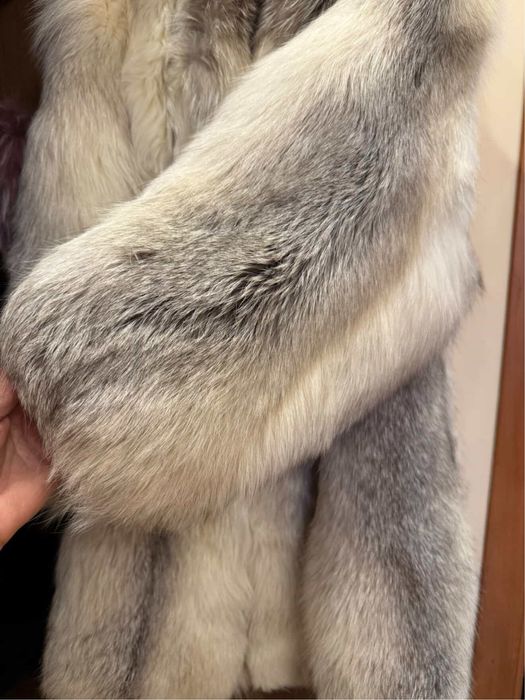 Шуба з арктичної лисиці натуральна