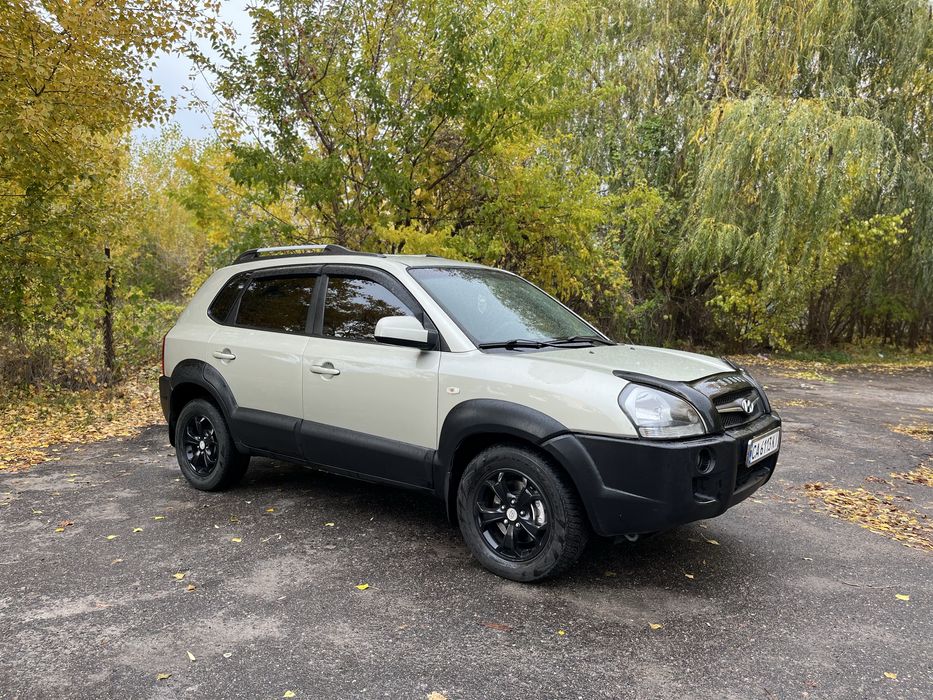 Hundai tucson 2008 рік автомат повний привіт