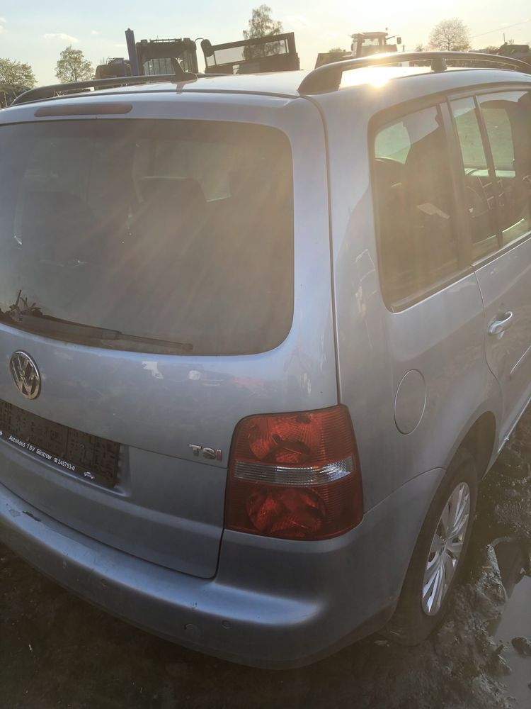 Vw touran 1.4 tsi uszkodzony