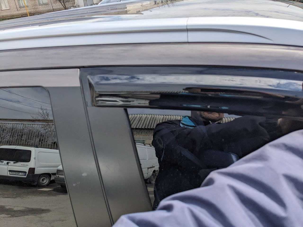 Дефлектори вітровики Mitsubishi Outlander Оутлендер 12/21+ ветровики