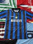 Koszulka Inter Mediolan 97/98 – Domowa – Niebiesko-czarna – Vintage