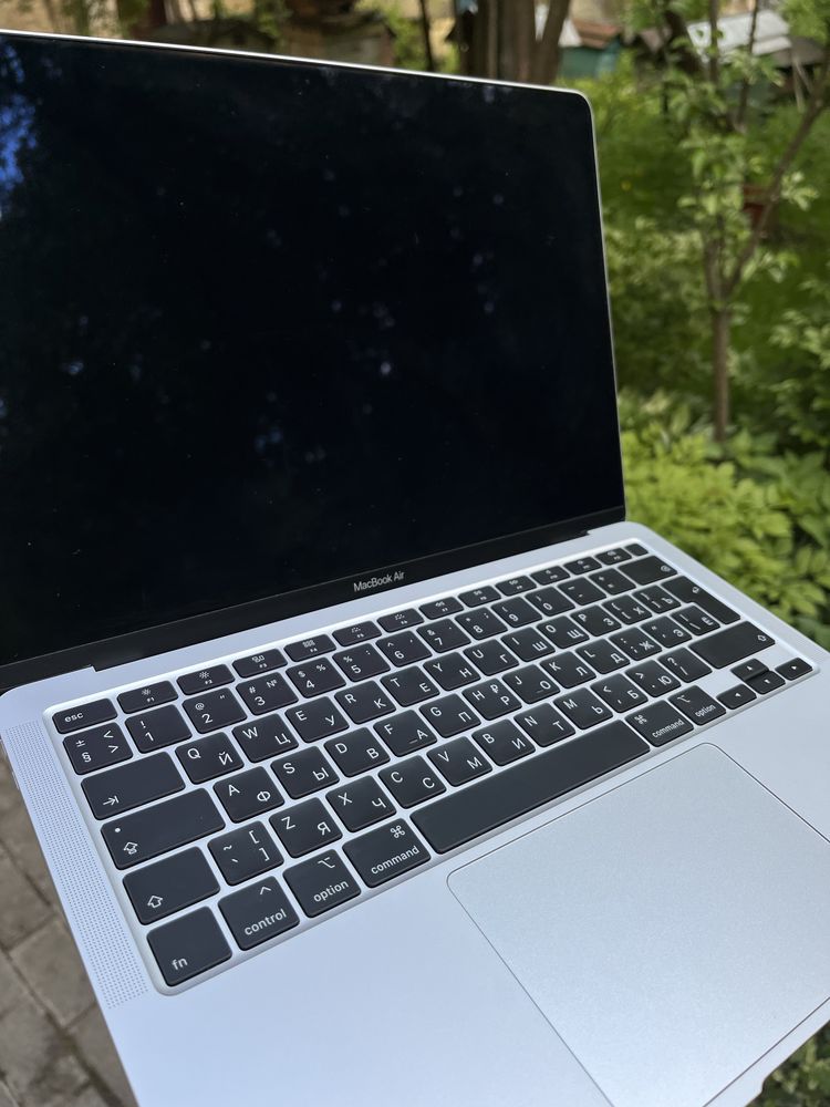 MacBook Air 13 2020 A3 silver ідеальний стан