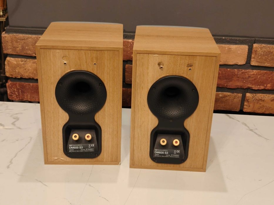 Bowers Wilkins B&W DM600 S3 ! Znakomite monitory stereo !