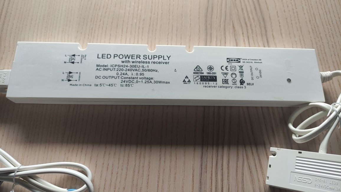 2 Calhas iluminação LED + Transformador