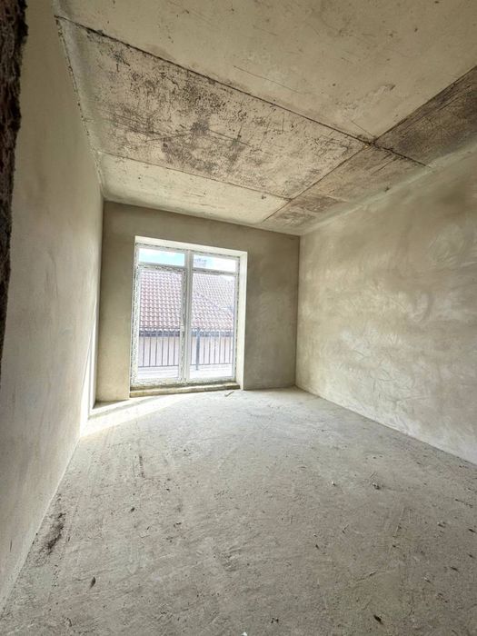 Продаж котеджу з терасою на даху м.Винники