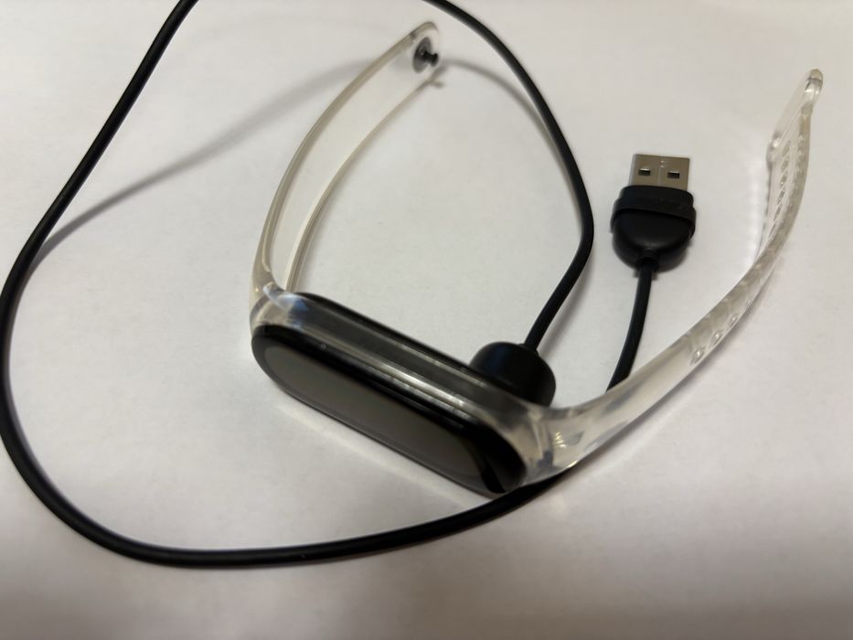 Продам фітнес браслет xiaomi mi bend 6