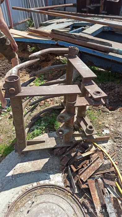 Ввилки на маніпулятор для погрузки лісу