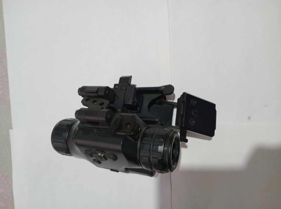 Прилад нічного бачення