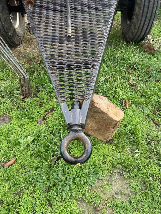 тракторний самосвальний причіп 2ПТС-4