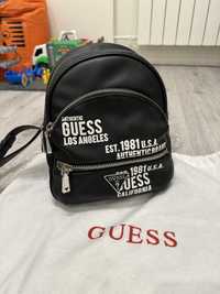 Рюкзак Guess