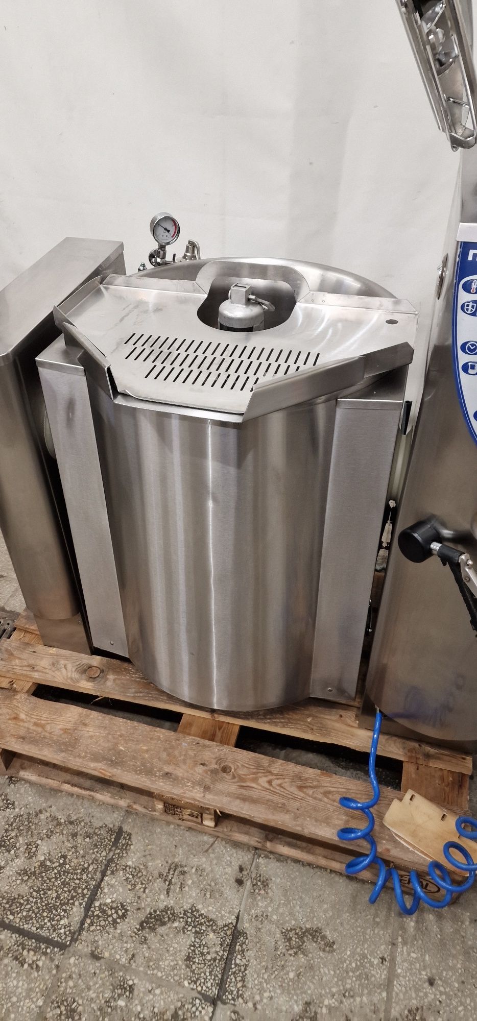 Kociol warzelny z mieszadłem gwarancją 80l fv
