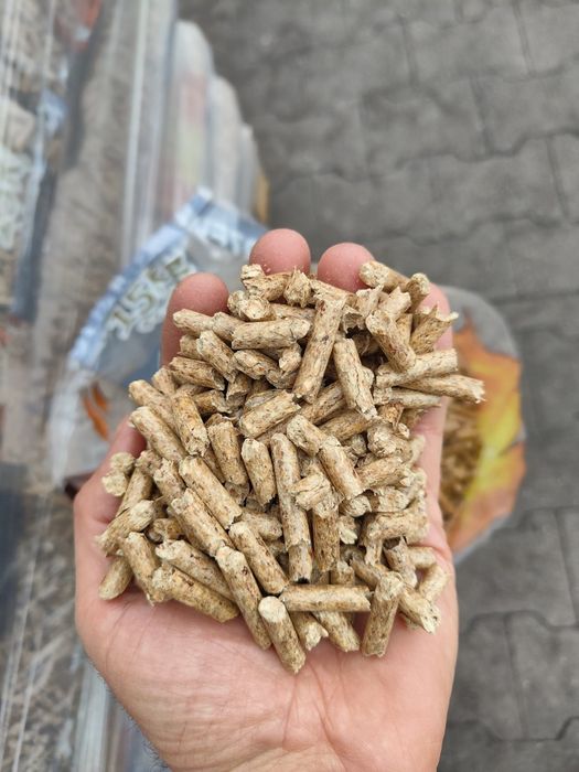 Pellet sosnowy ISKRA A1 polski produkt Dostawa Gratis