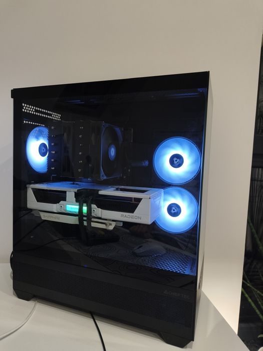 Komputer gamingowy Amd Radeon Rx9070xt ryzen 7 7700, 32gb ram ddr5 1tb