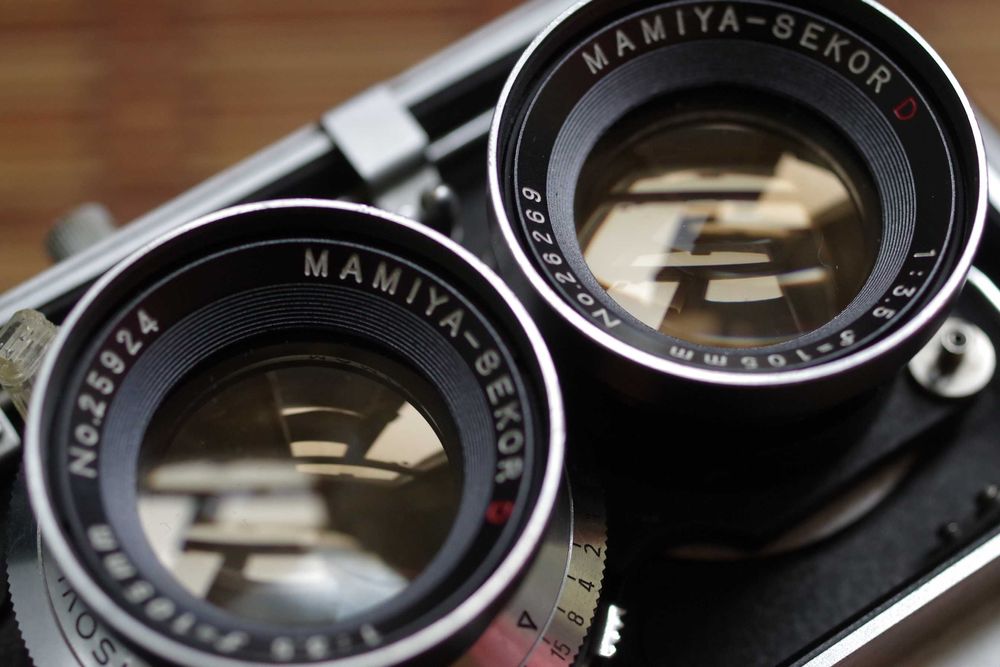 Фотоаппарат Mamiya C33 Professional + шахта + Mamiya sekor 105mm D