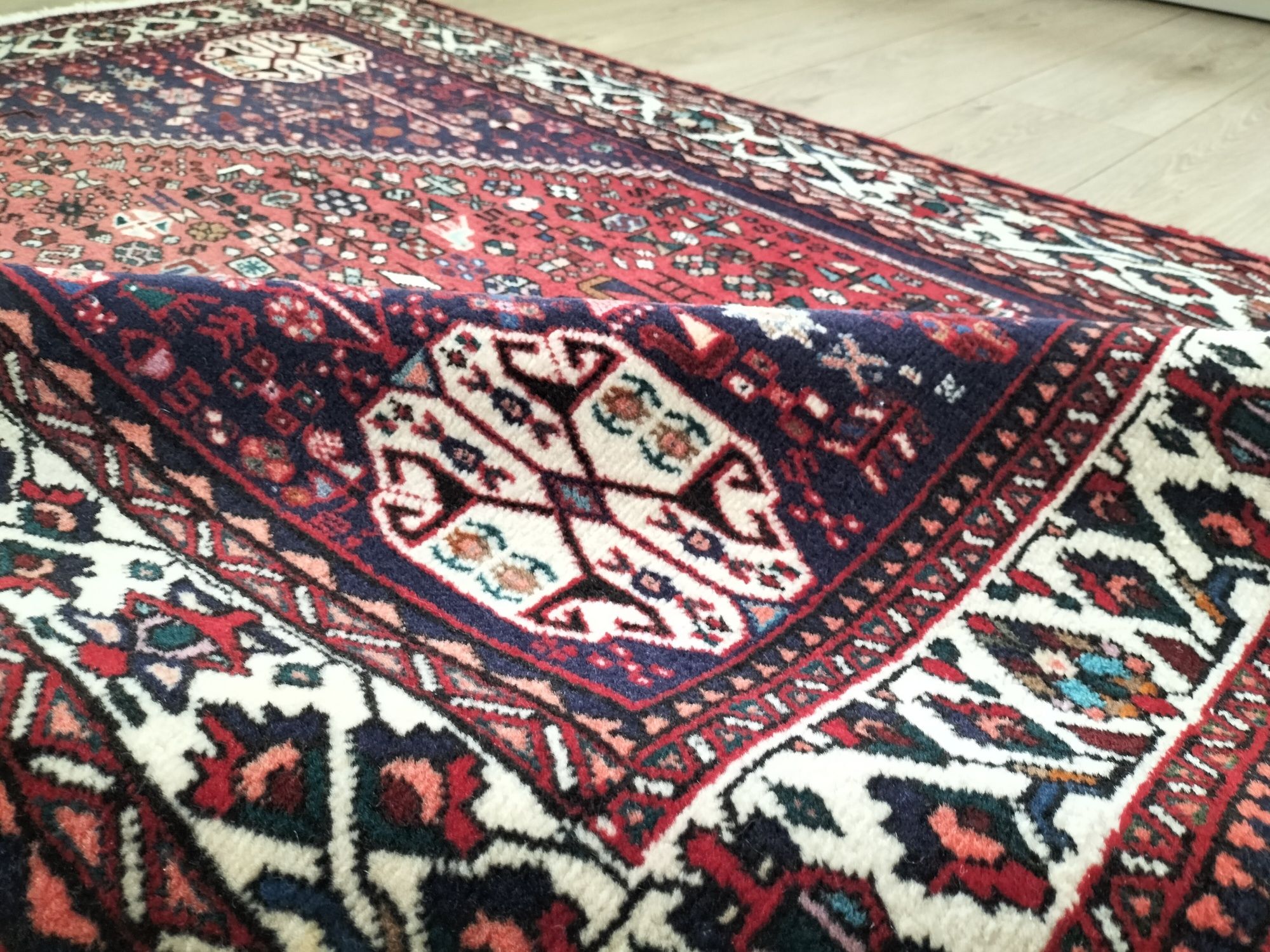 Irański ręcznie tkany wełniany dywan Abadeh 150x190cm