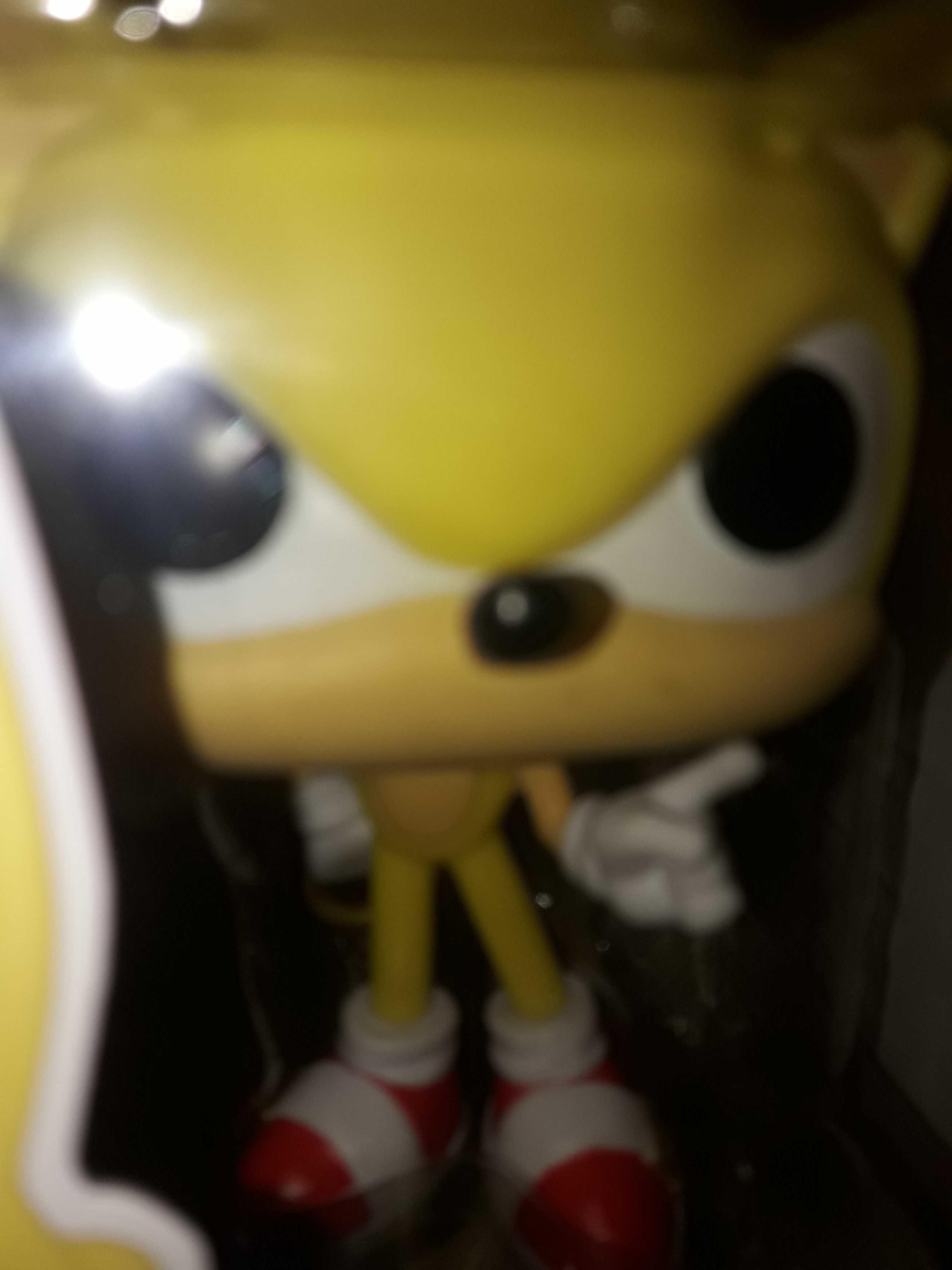 Funko Pop Super Sonic exclusiva