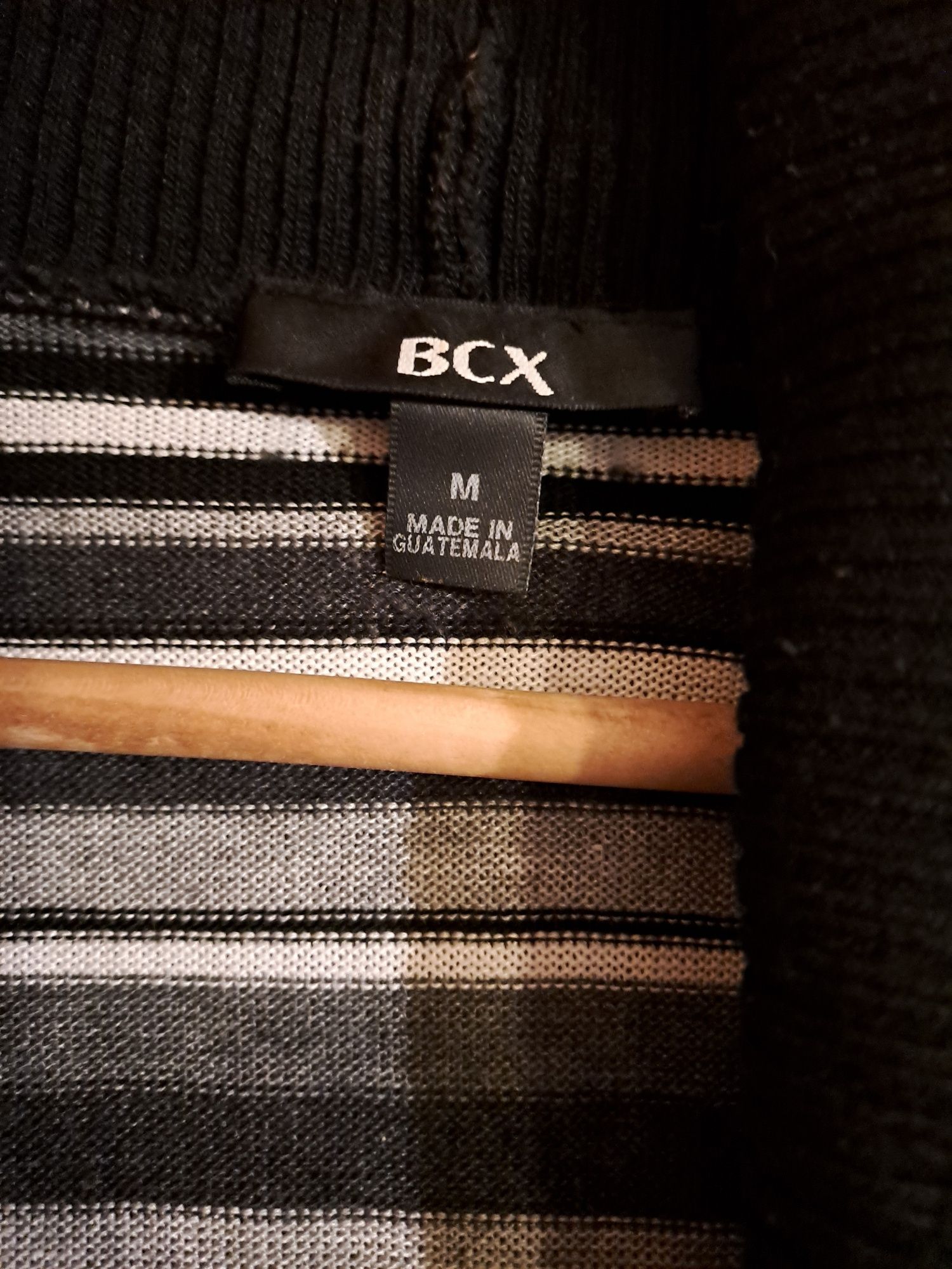 Sweterkowa bluzka firmy BCX