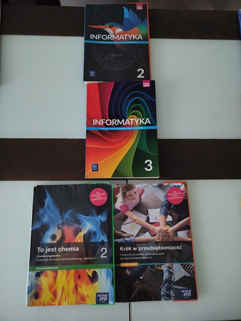 Podręczniki szkolne do liceum i technikum klasa 1-3