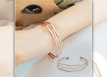Pulseira de senhora hexagonal irregular de fecho aberto