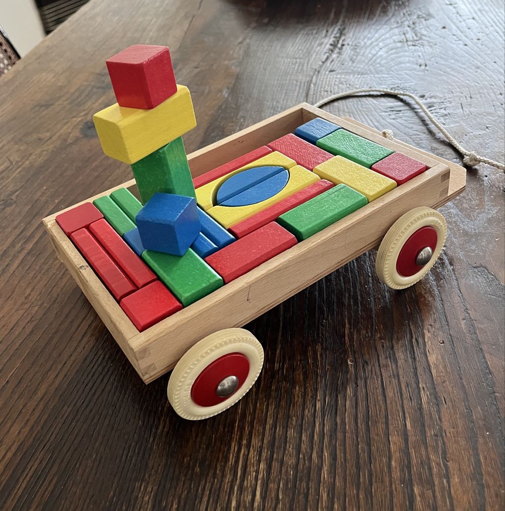 Brinquedo de madeira