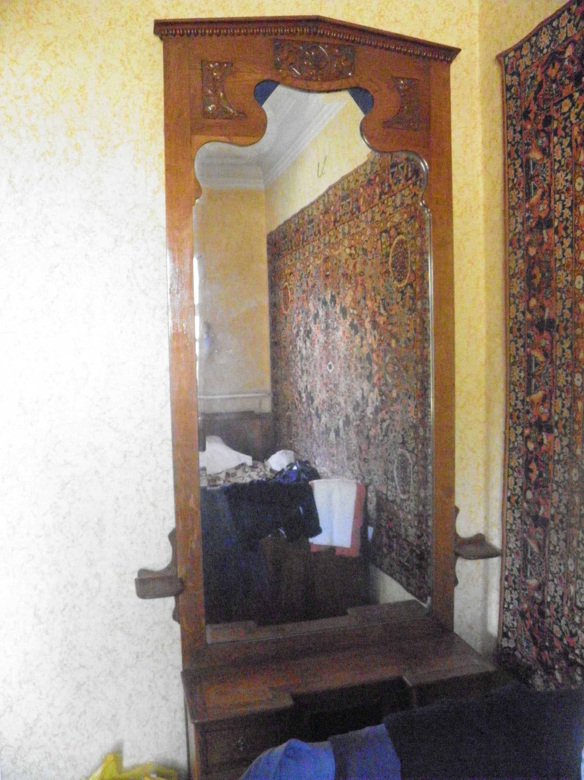 Продам старинное,антикварное зеркало,не дорого