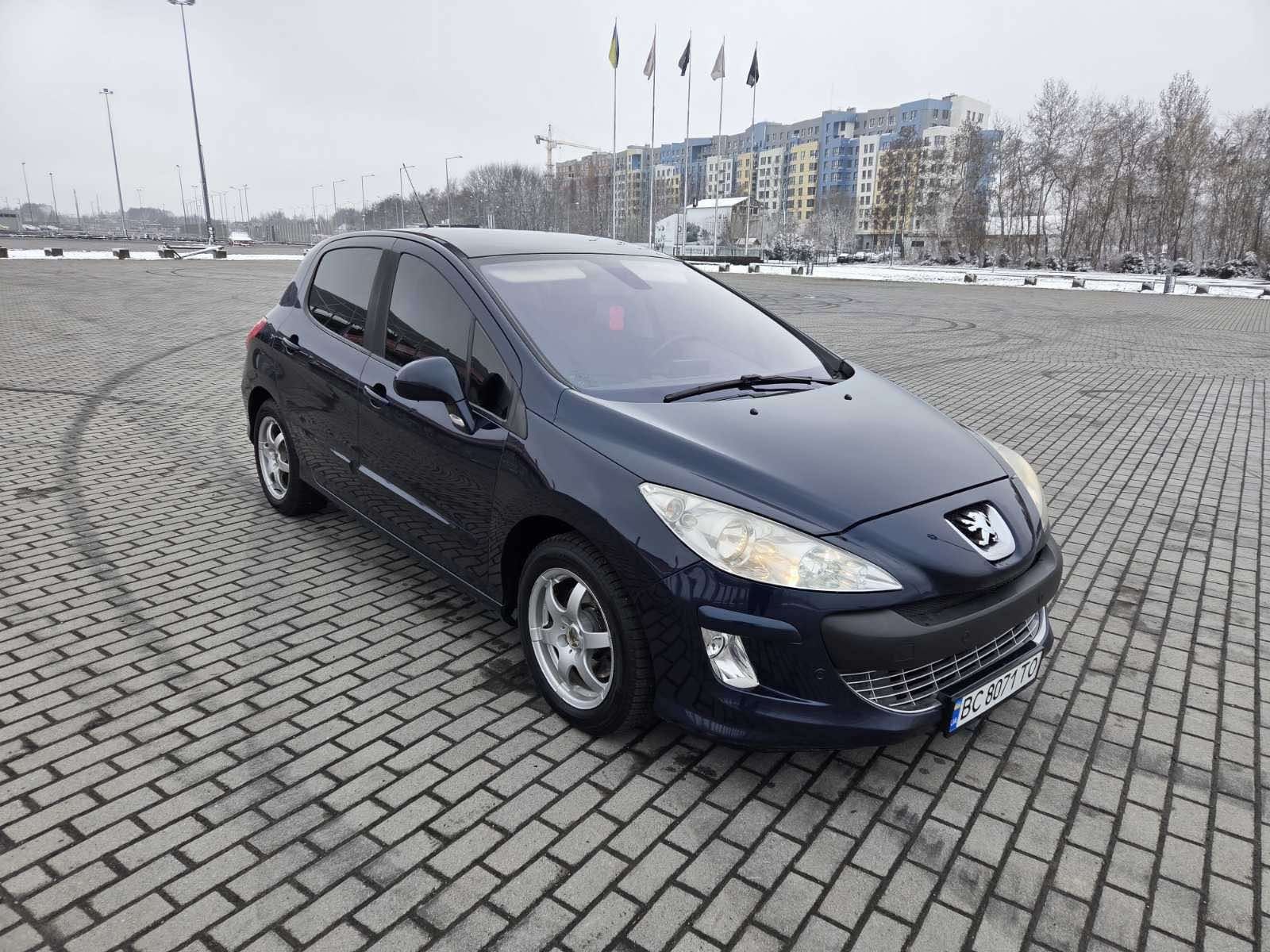 Пежо 308 2010 рік Автомат